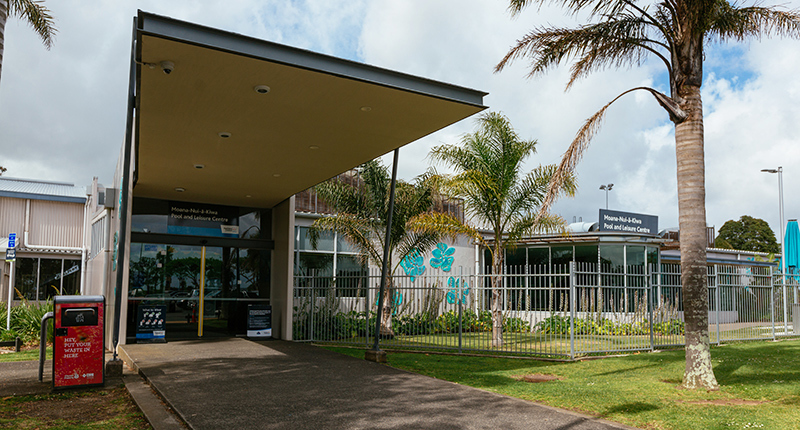 exterior entrance to moana-nui-a-kiwa pool and leisure centre