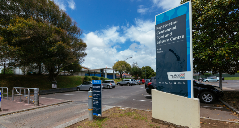 Papatoetoe Centennial pool driveway entrance with sign
